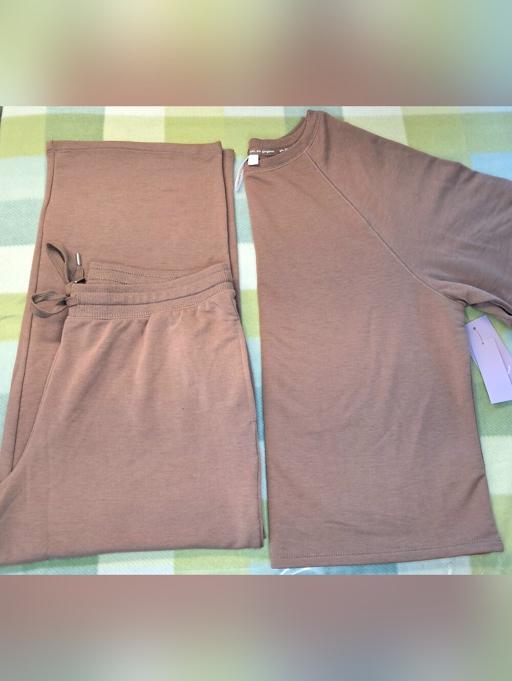 Joyspun Women's French Terry Brown Lounge Sleep Set Short Sleeve Top & Capris